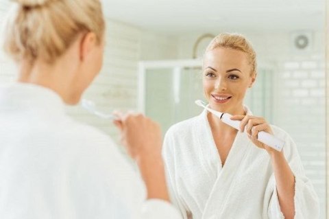 ELDOM Szczoteczka soniczna do mycia zębów SD200C