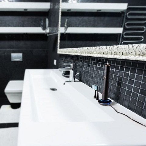 ELDOM Szczoteczka soniczna do mycia zębów SD200C