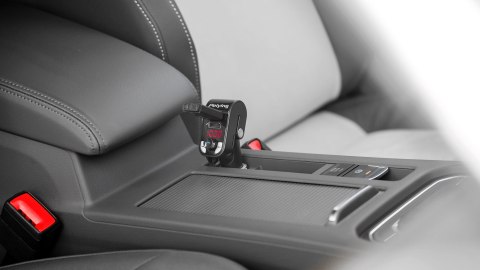 Transmiter samochodowy z funkcją bluetooth (2 gniazda USB) Transmiter samochodowy z funkcją bluetooth (2 gniazda USB)